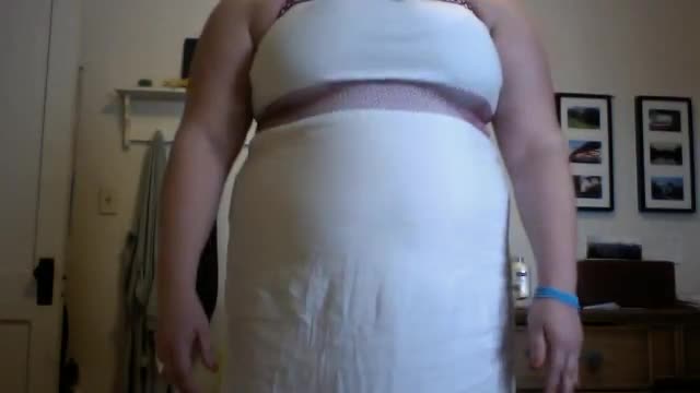 belly in undies and tight dress.flv