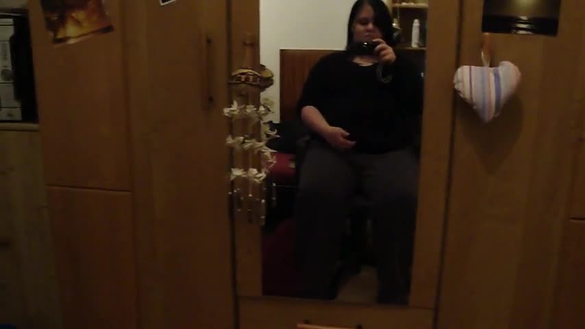 Me playing with my fat belly.flv