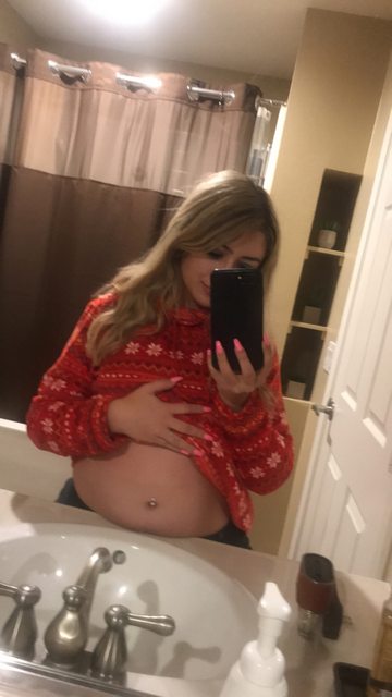 Merry Christmas ???? Got My Present Of Having A Belly That Rests On The Counter ???????? 1.jpg