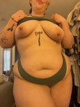 Fat Fetish rooftop-glows 10v7hma