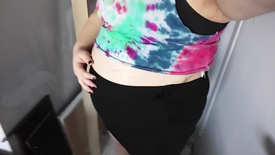 Fatty girl shows new stretchmarks
