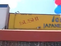 Solange Sol Sol Mulheres fasem uma disputa de quem come mais sushi