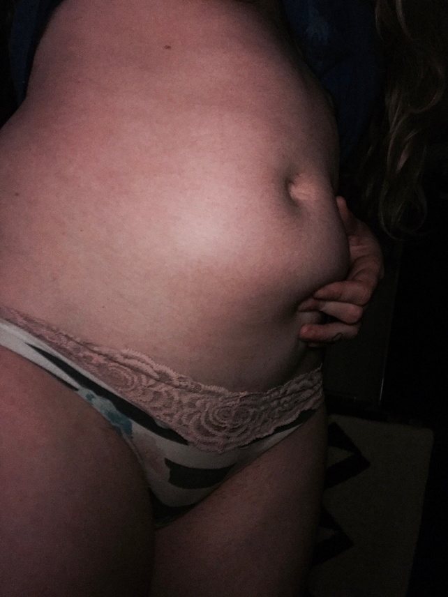 164790768333 morning belly after stuffing my face .jpg