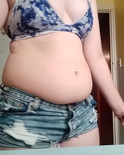 Anonymous Chubby Chick (feedeefet)  Instagram photos and videos (1)