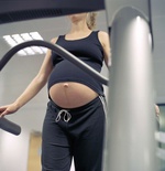 pregnant-workout-gty-ml-180322 hpEmbed 1x1 992