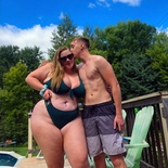 2 PAY-OBESE-CARE-WORKER-FINALLY-FINDS-LOVE-WITH-MAN-HALF-HER-SIZE