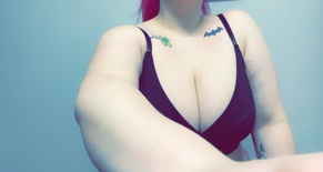 JustYourDream95 Jiggly Bouncy Big Tits BBW on Instagram