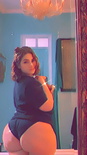 attractively-anajpg-XdXjuO