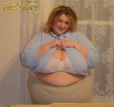 thSelenewhitelace 07