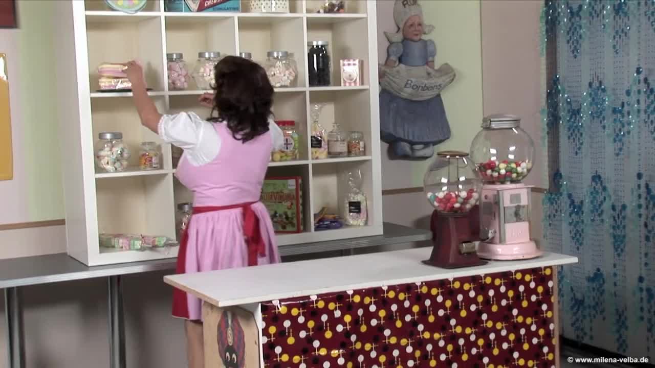 Milena & Angela - Candy Shop.